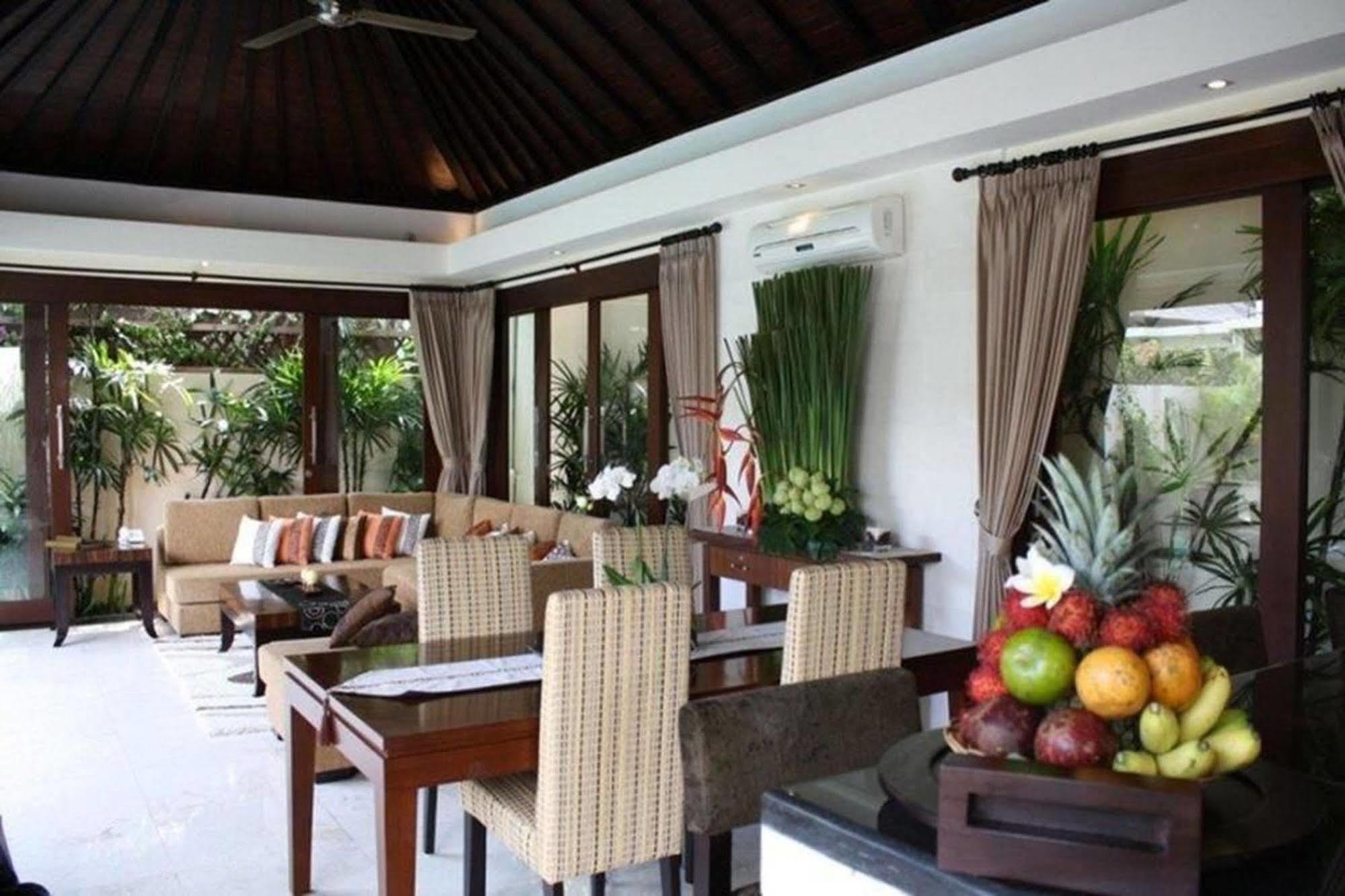 The Seri Villas Seminyak By Premier Hospitality Asia Εξωτερικό φωτογραφία